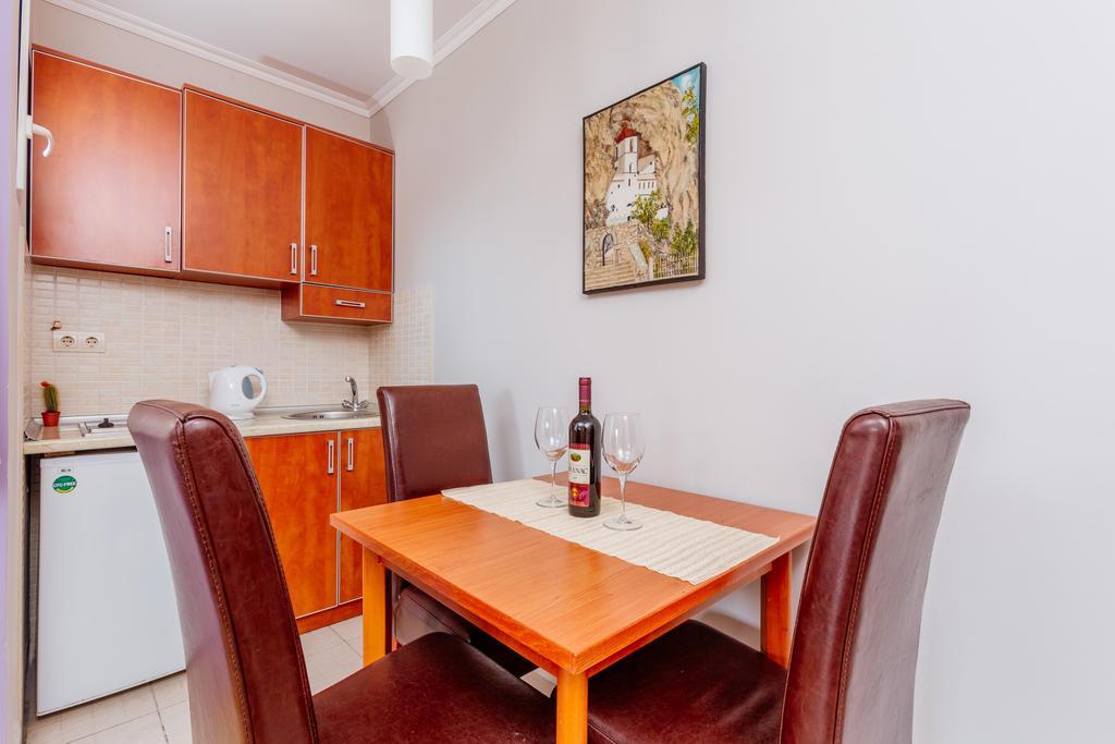Apartments Perper Tivat Exterior photo