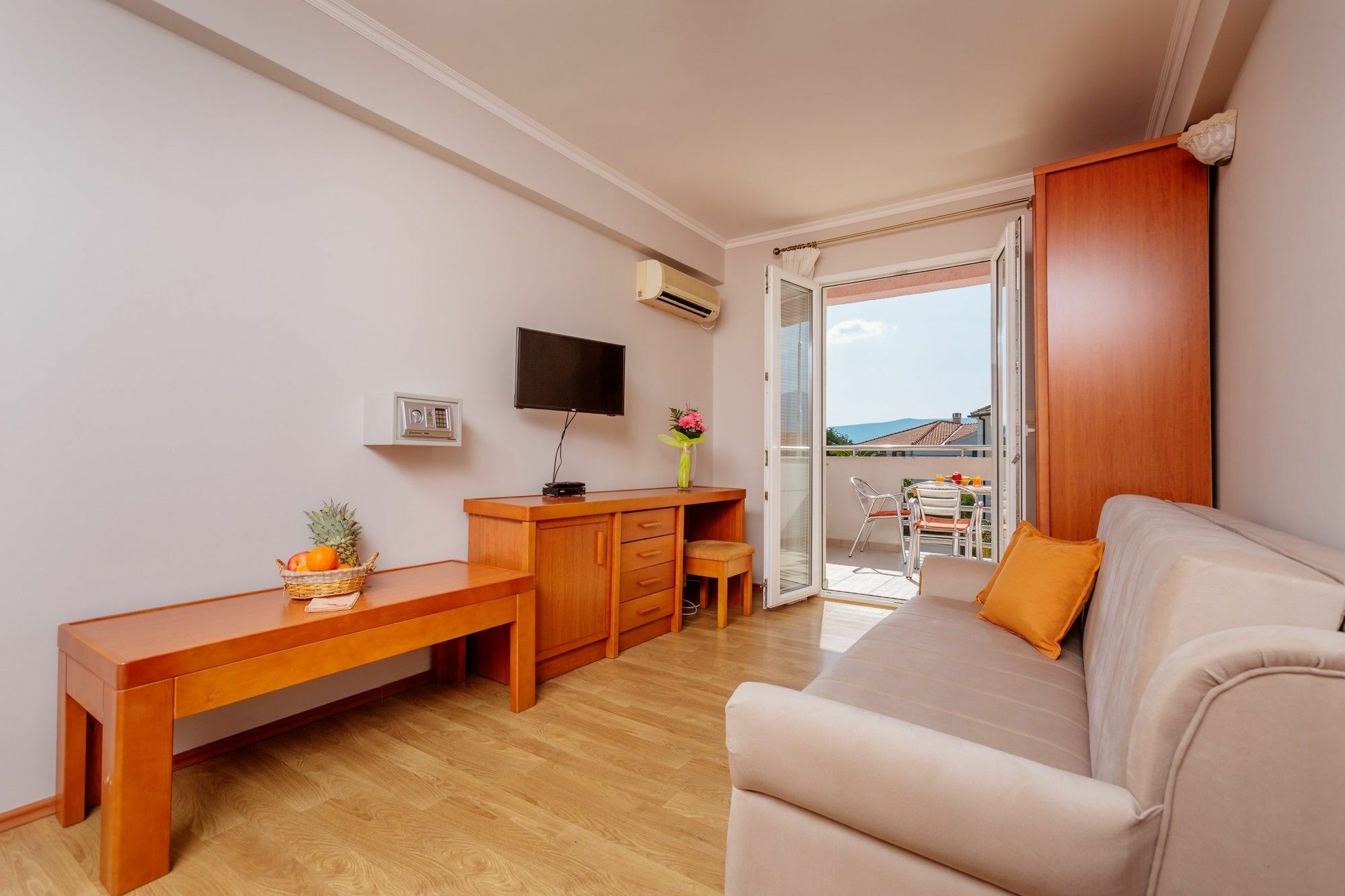 Apartments Perper Tivat Exterior photo